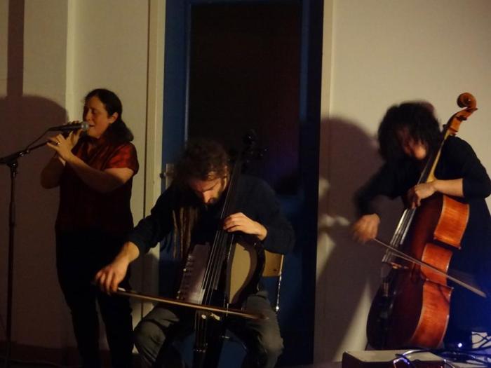 1475864_553239798086705_1459438900_n